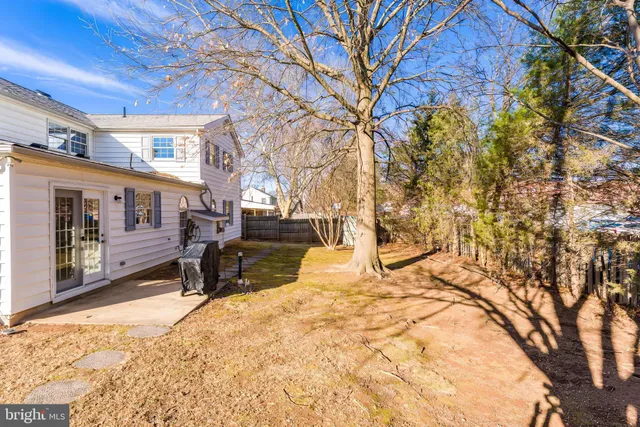 $900,000 | 13130 Pavilion Lane, Fairfax, VA 22033