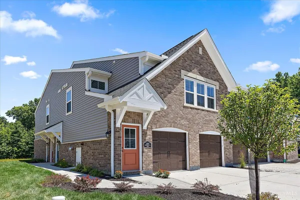 $341,900 | 301 Parkview Lane, Unit 92301, Milford, OH 45150