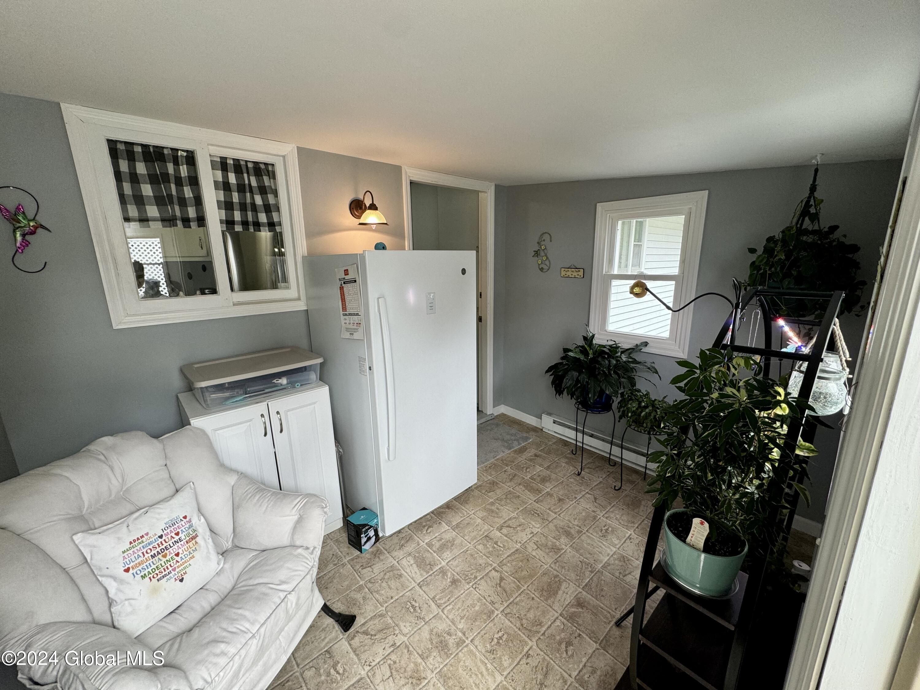 23 Woodrow Road Amsterdam, NY 12010 - Photo 27 of 32 IMG_4770