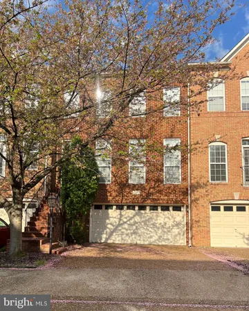 $749,990 | 21893 Schenley Terrace, Broadlands, VA 20148