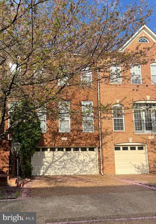 $749,990 | 21893 Schenley Terrace, Broadlands, VA 20148