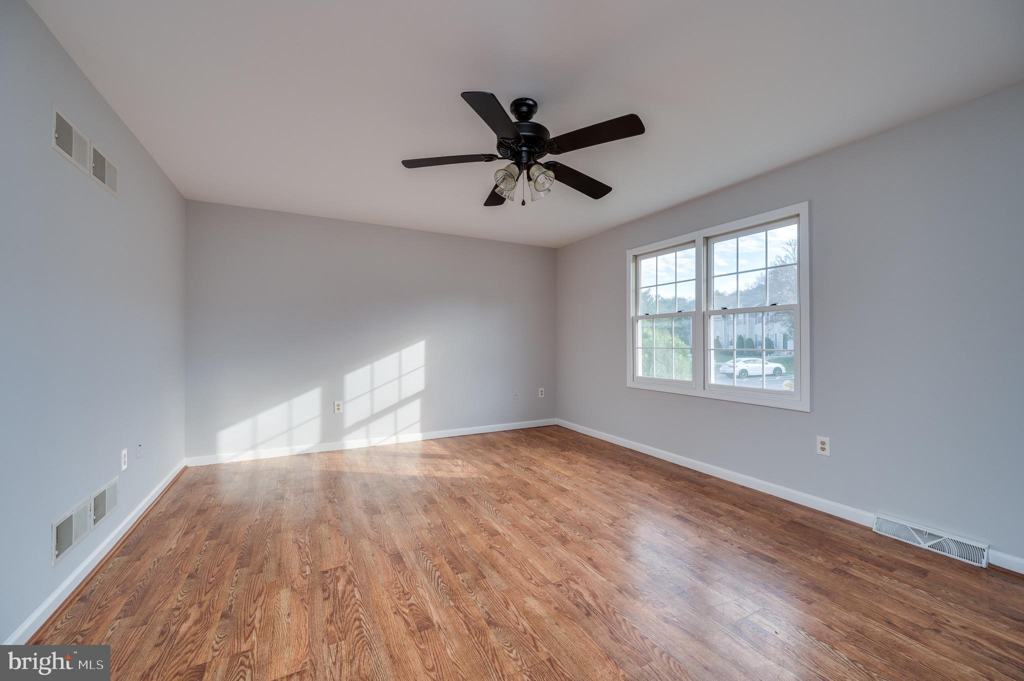 2913 Newport Way Sinking Spring, PA 19608 - Photo 8 of 31 Gallery Image 8