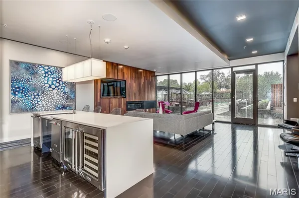 $2,795 | 4101 Laclede Avenue, Unit 316, St. Louis, MO 63108