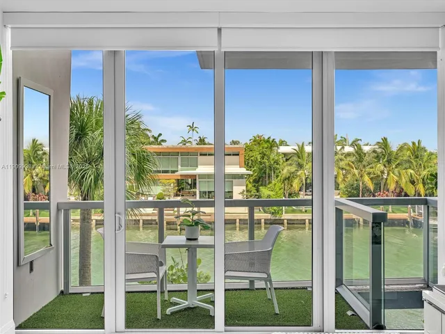 a house view with a outdoor space