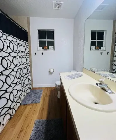 $425,000 | 22162 Birr Court, Mount Dora, FL 32757