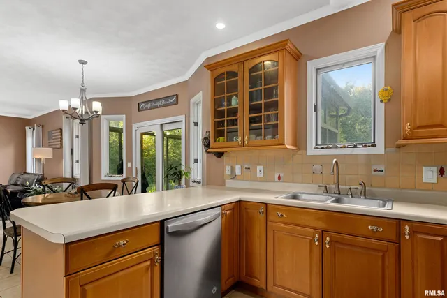 $337,000 | 3621 East Westbrook Road, Chillicothe, IL 61523