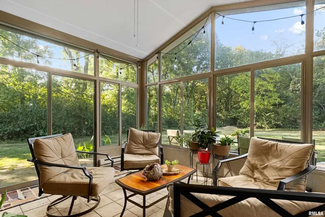 $337,000 | 3621 East Westbrook Road, Chillicothe, IL 61523