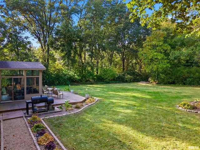 $337,000 | 3621 East Westbrook Road, Chillicothe, IL 61523