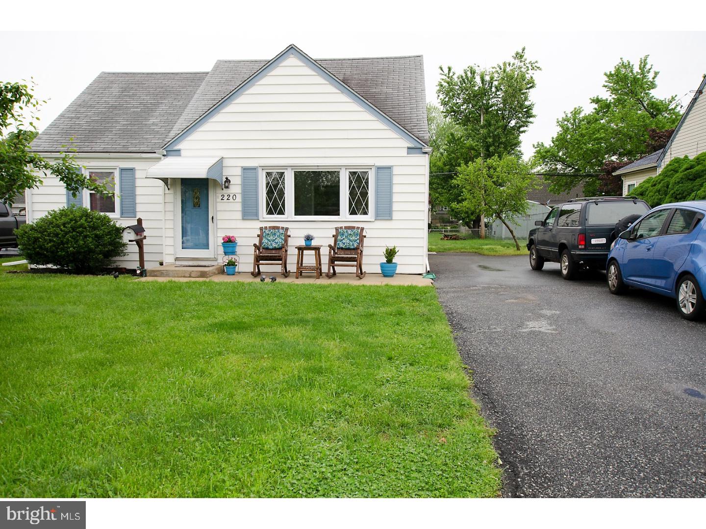 220 Upland Road Brookhaven, PA 19015 - Photo 3 of 21 Gallery Image 3