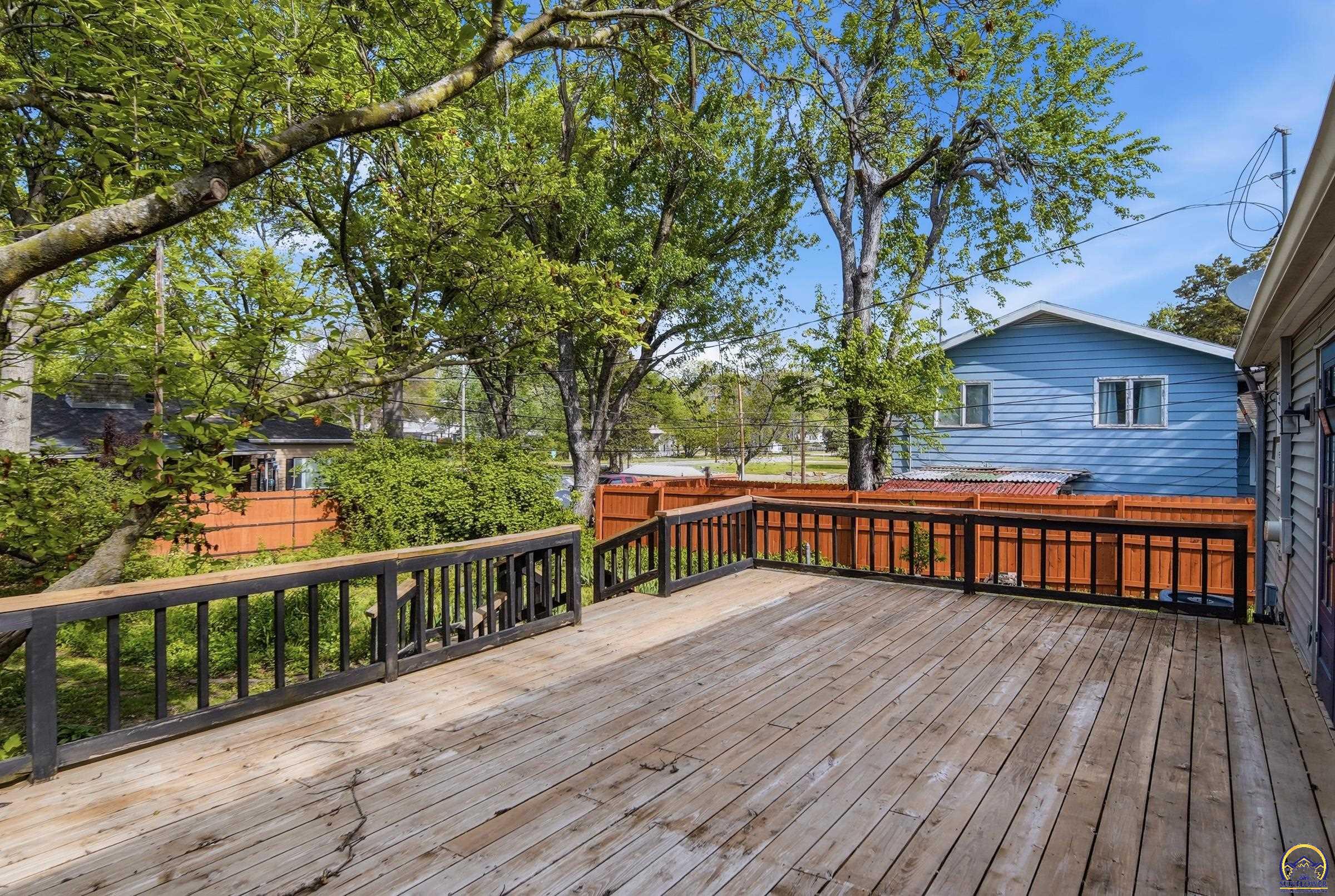 1155 Southwest Warren Avenue Topeka, KS 66604 - Photo 26 of 30