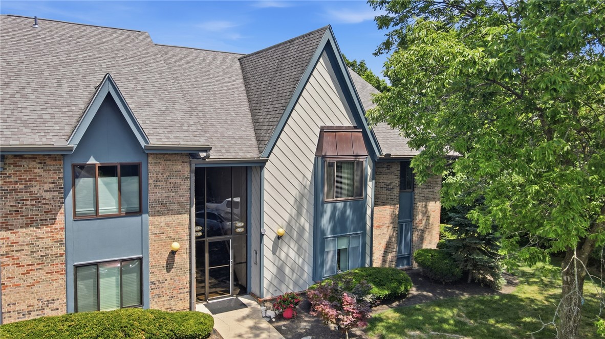 1933 Washington South Road Dayton, OH 45458 - Photo 1 of 51