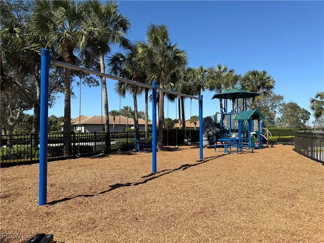 $515,000 | 10250 Ashbrook Court, Fort Myers, FL 33913