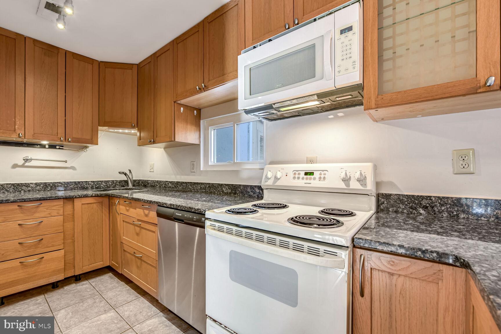11306 Geddys Court Reston, VA 20191 - Photo 10 of 32