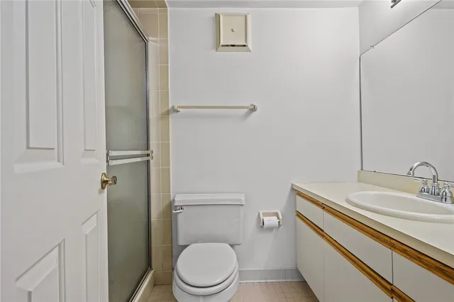 $300,000 | 650 East Greenwich Avenue, Unit 6101, West Warwick, RI 02893