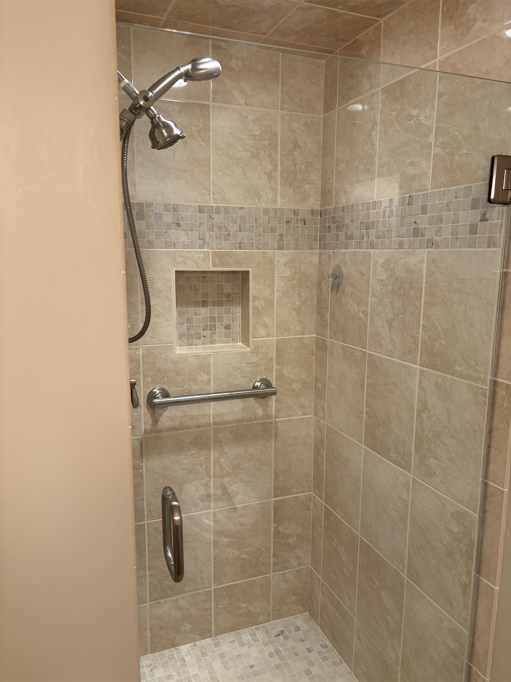 300 North River Road, Unit 406 Manchester, NH 03104 - Photo 26 of 37 Gallery Image 26