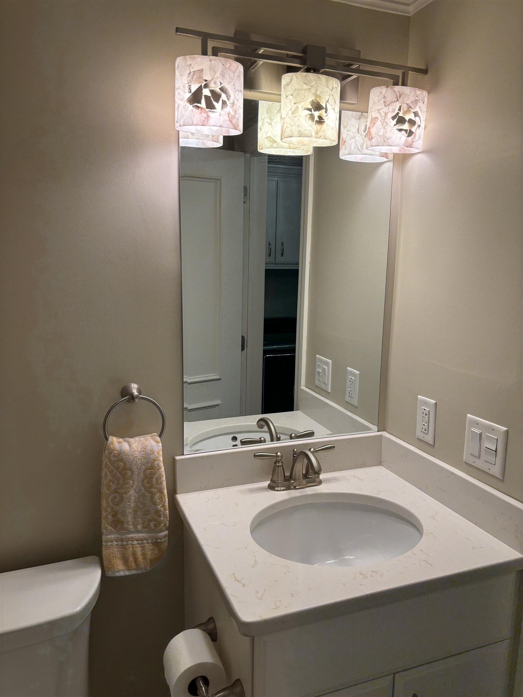 300 North River Road, Unit 406 Manchester, NH 03104 - Photo 27 of 37 Gallery Image 27