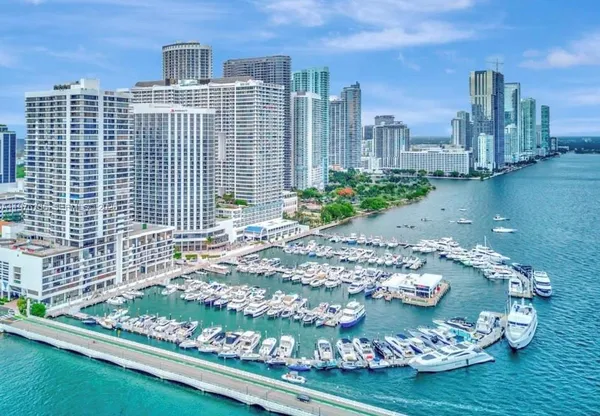 $2,850 | 555 Northeast 15th Street, Unit 32D, Miami, FL 33132