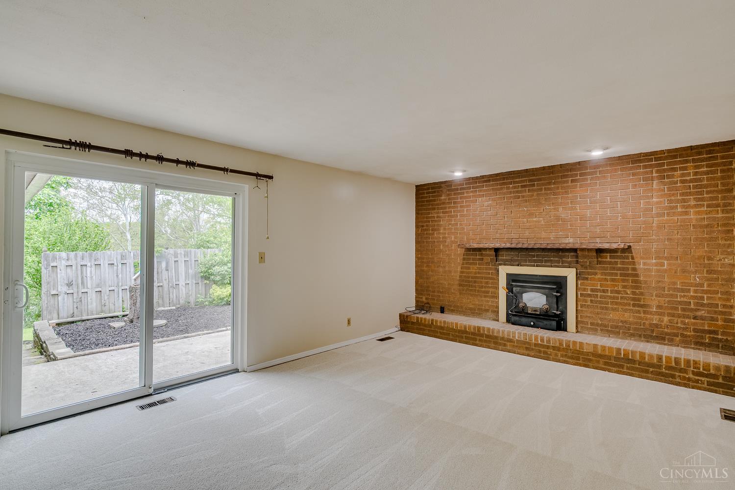 6584 Taylor Road Cincinnati, OH 45248 - Photo 18 of 35