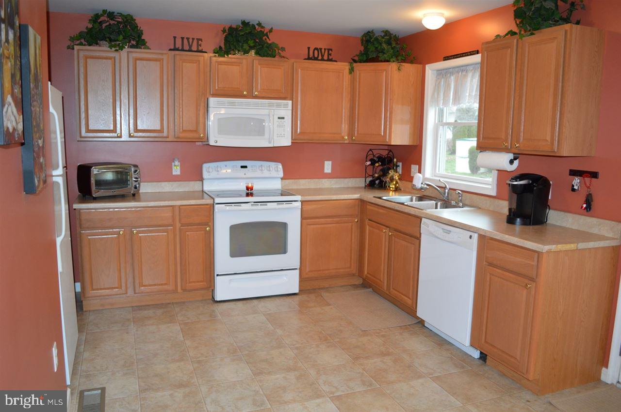 1098 Georgetown Road Middletown, PA 17057 - Photo 10 of 24 Gallery Image 10