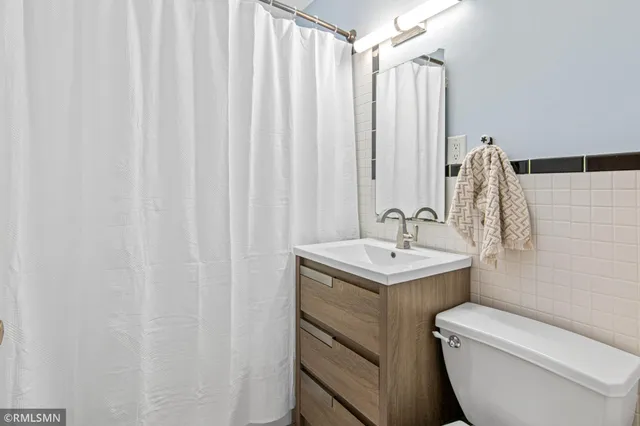 $275,000 | 4212 6th Street Northeast, Columbia Heights, MN 55421