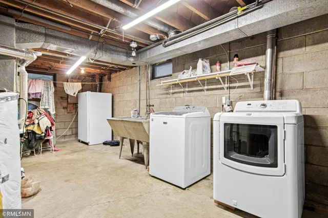 $275,000 | 4212 6th Street Northeast, Columbia Heights, MN 55421