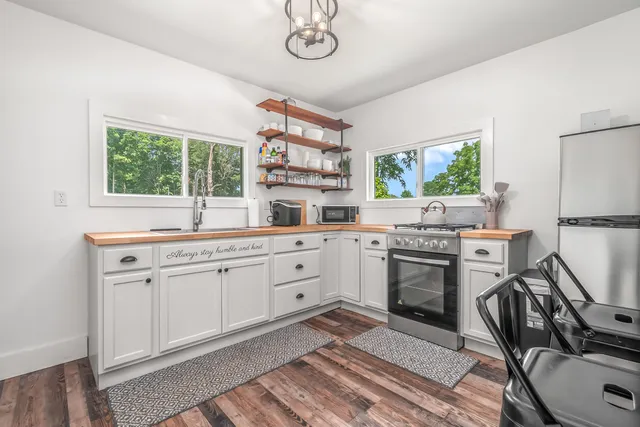 $275,000 | 1052 Carpenter Road, Bronson, MI 49028