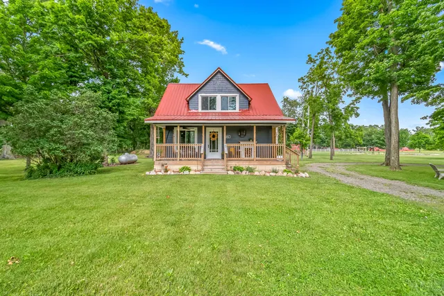 $275,000 | 1052 Carpenter Road, Bronson, MI 49028