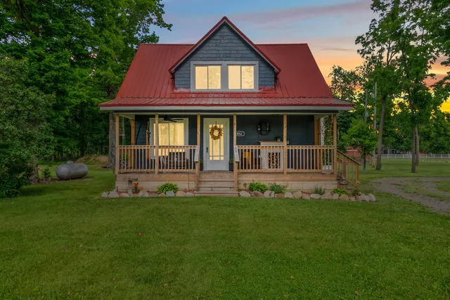 $275,000 | 1052 Carpenter Road, Bronson, MI 49028