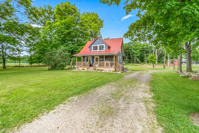 $275,000 | 1052 Carpenter Road, Bronson, MI 49028