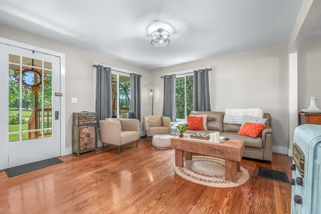 $275,000 | 1052 Carpenter Road, Bronson, MI 49028