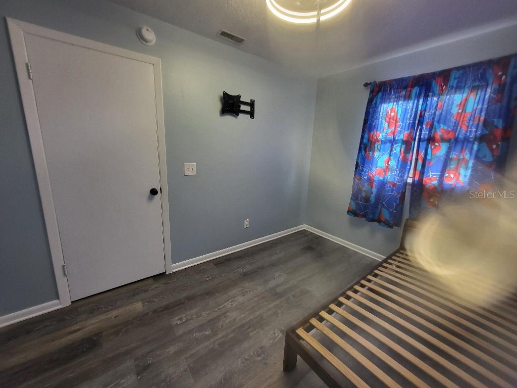 995 Emerald Drive Mount Dora, FL 32757 - Photo 44 of 49 a view of an empty room