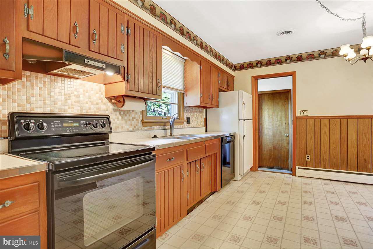 300 North Middlesex Road Carlisle, PA 17013 - Photo 11 of 25 Gallery Image 11