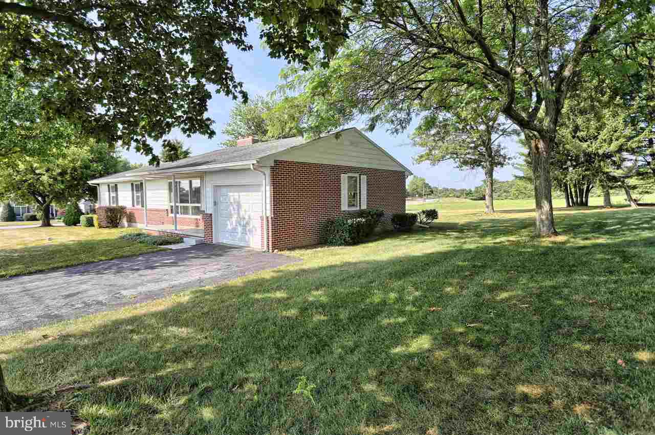 300 North Middlesex Road Carlisle, PA 17013 - Photo 3 of 25 Gallery Image 3