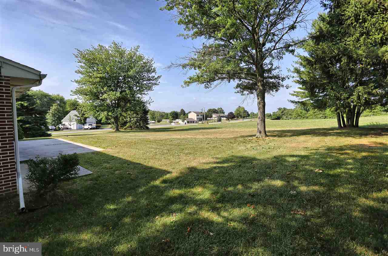 300 North Middlesex Road Carlisle, PA 17013 - Photo 4 of 25 Gallery Image 4