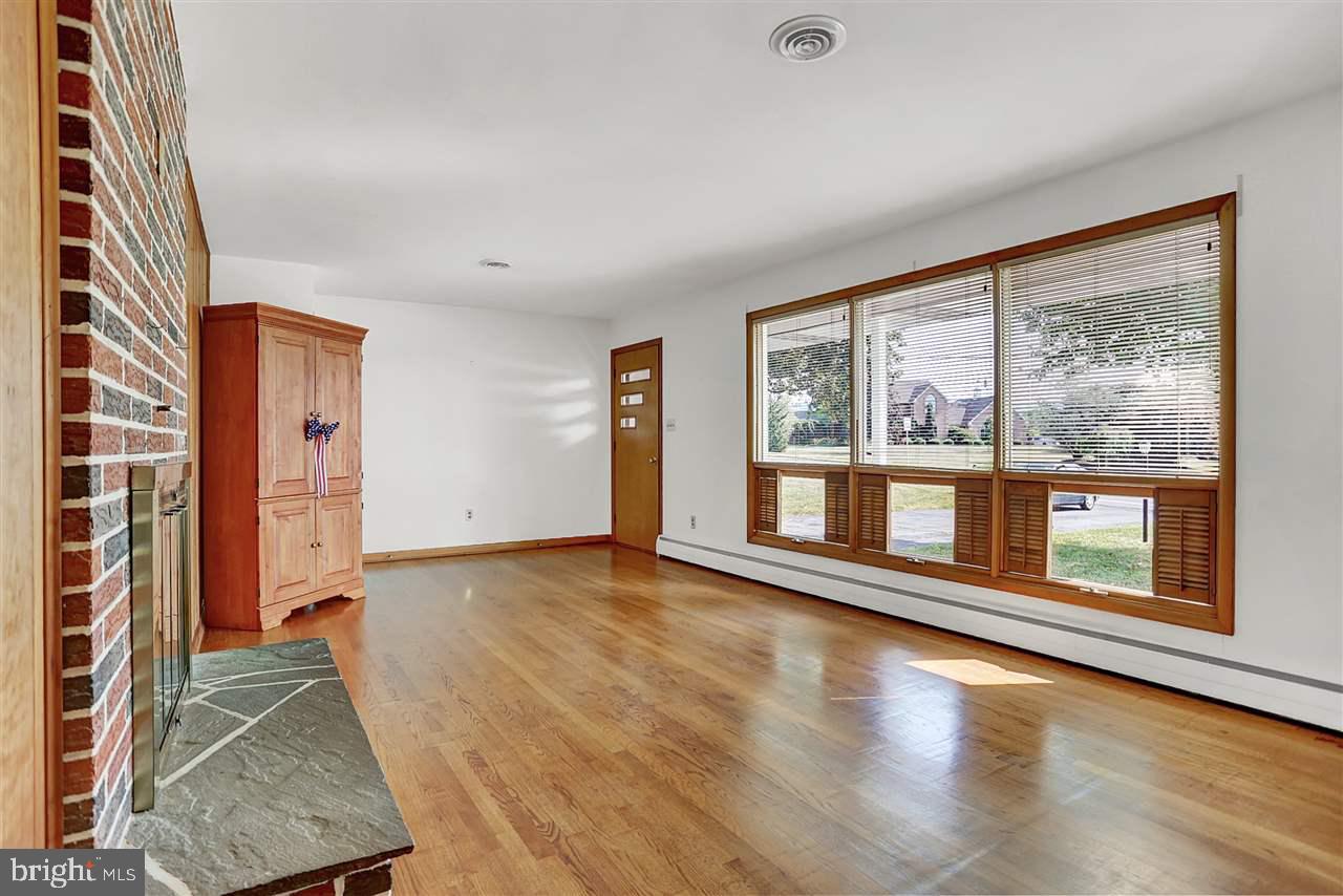 300 North Middlesex Road Carlisle, PA 17013 - Photo 8 of 25 Gallery Image 8