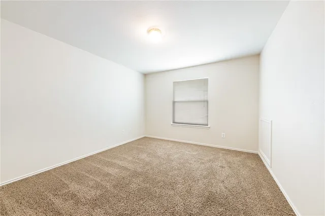 $1,895 | 137 Maplewood North, Kyle, TX 78640