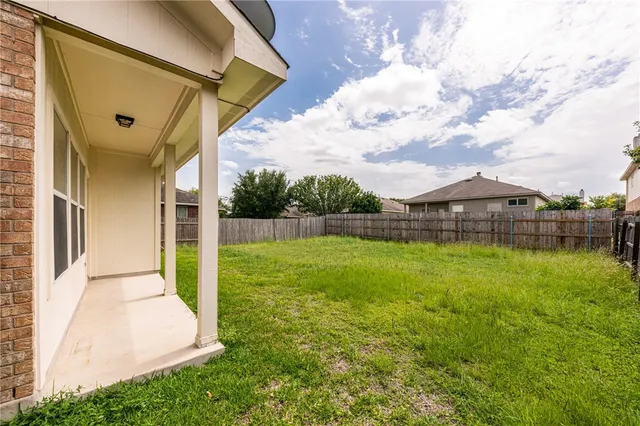$1,895 | 137 Maplewood North, Kyle, TX 78640