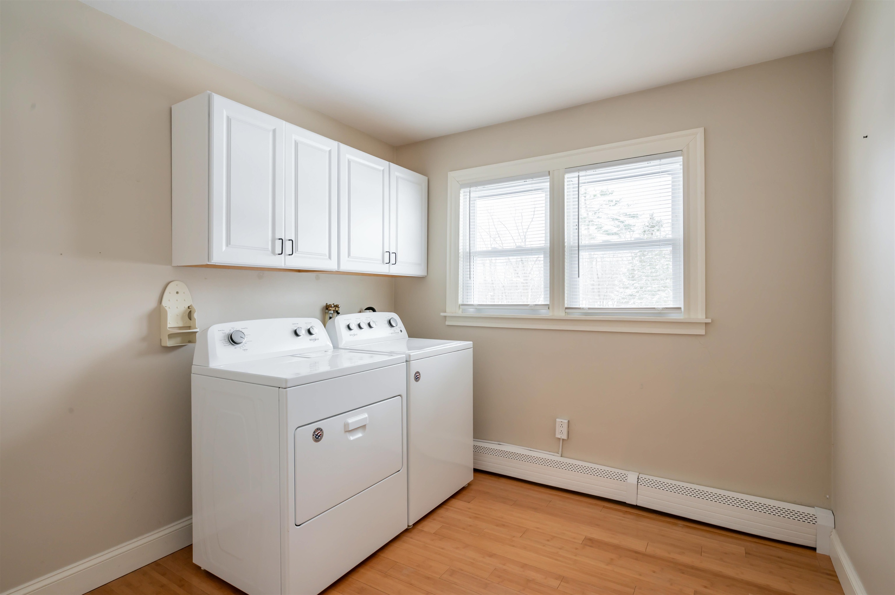 245 Pickering Street Manchester, NH 03104 - Photo 15 of 23