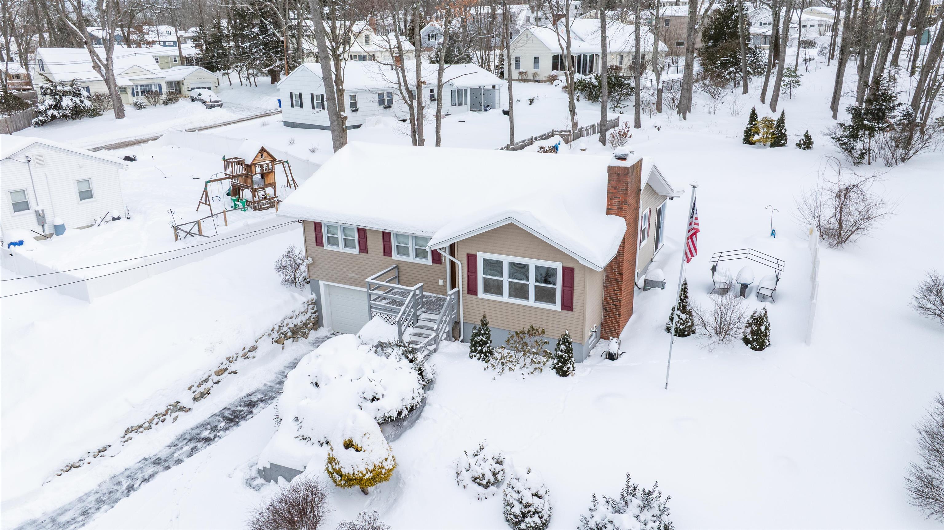 245 Pickering Street Manchester, NH 03104 - Photo 21 of 23