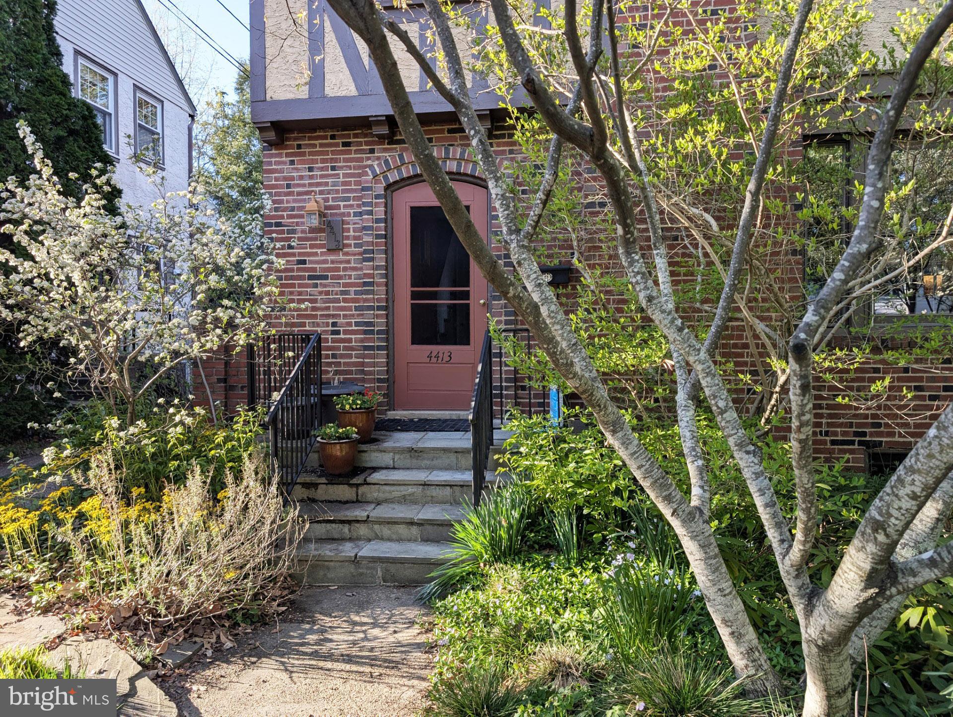 4413 Ridge Street Chevy Chase, MD 20815 - Photo 3 of 38