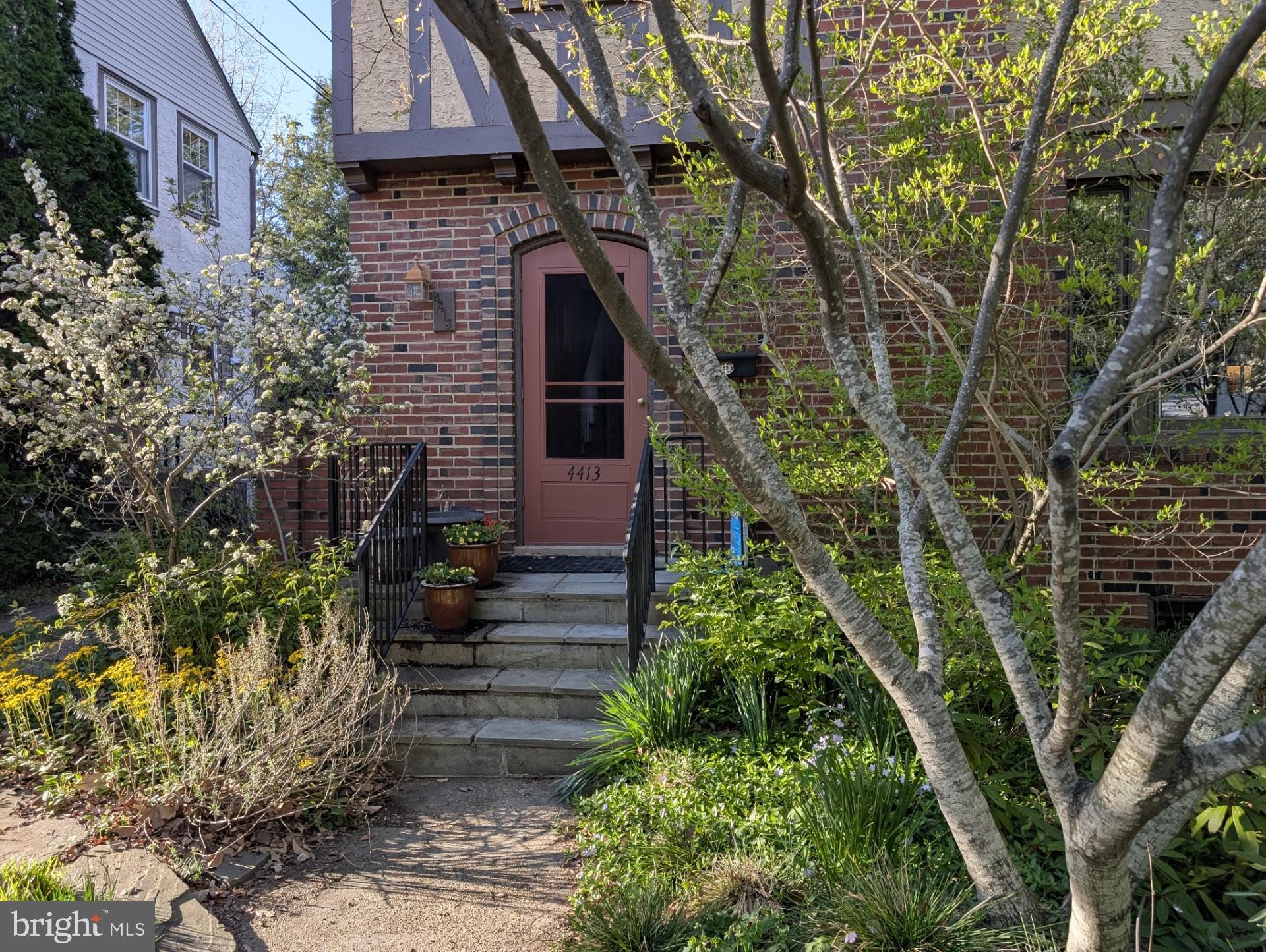 4413 Ridge Street Chevy Chase, MD 20815 - Photo 5 of 38