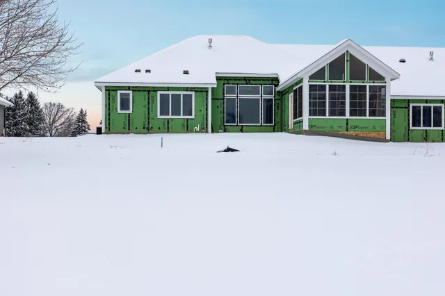 $764,900 | 301 Fairway Meadows Lane, Sheboygan Falls, WI 53085
