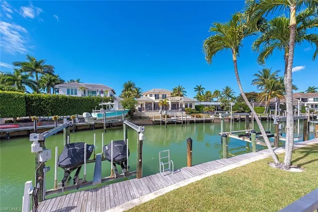 $3,495,000 | 2360 Snook Drive, Naples, FL 34102