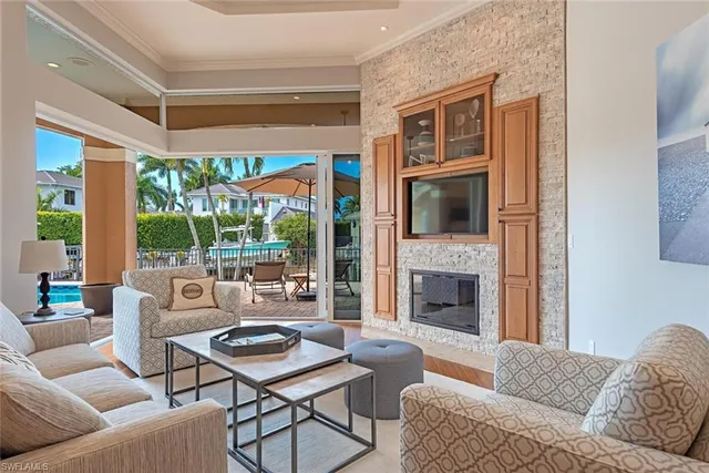 $3,495,000 | 2360 Snook Drive, Naples, FL 34102