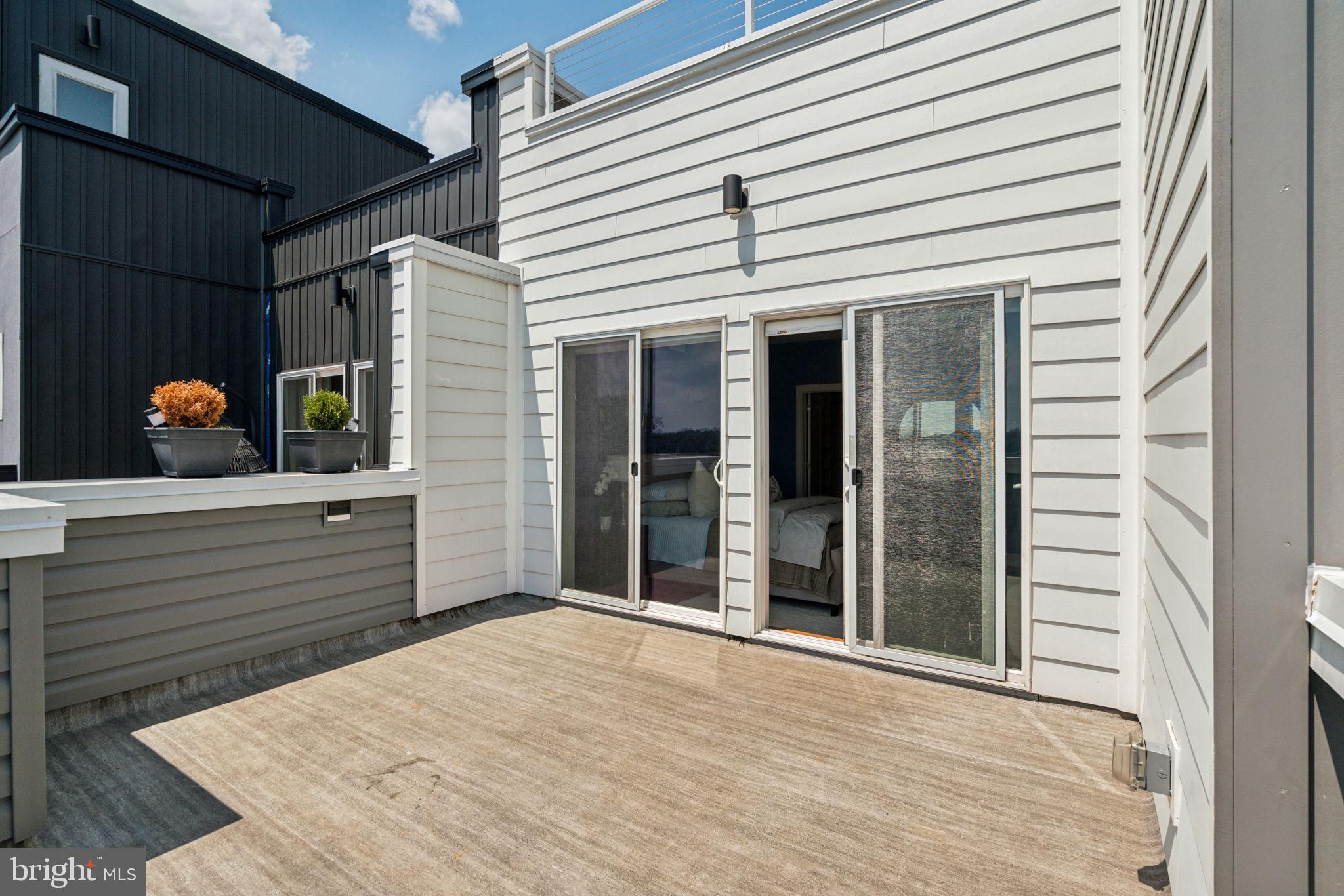 273 Ripka Street Philadelphia, PA 19127 - Photo 23 of 63 Primary Private Deck