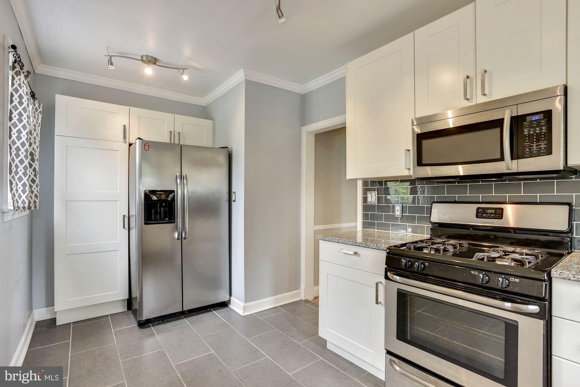 2800 Onyx Road Baltimore, MD 21234 - Photo 10 of 30 Kitchen
