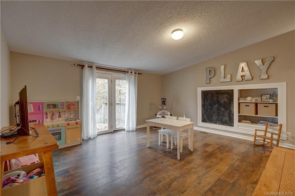 133 Ty-Lin Way, Unit 9 Troutman, NC 28166 - Photo 14 of 27 Gallery Image 14
