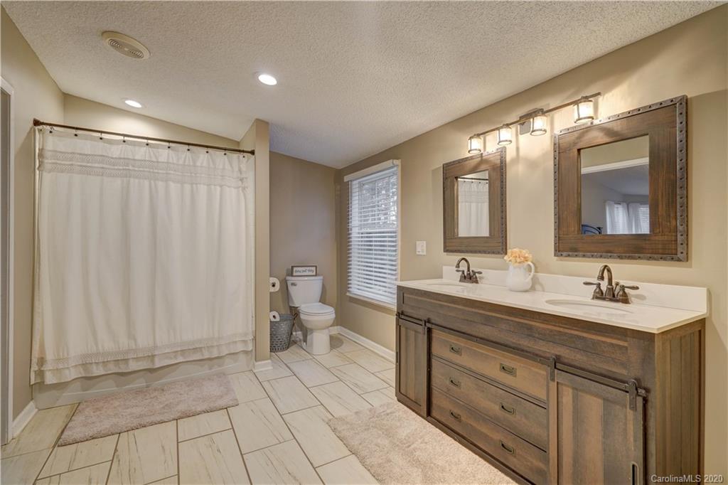 133 Ty-Lin Way, Unit 9 Troutman, NC 28166 - Photo 18 of 27 Gallery Image 18