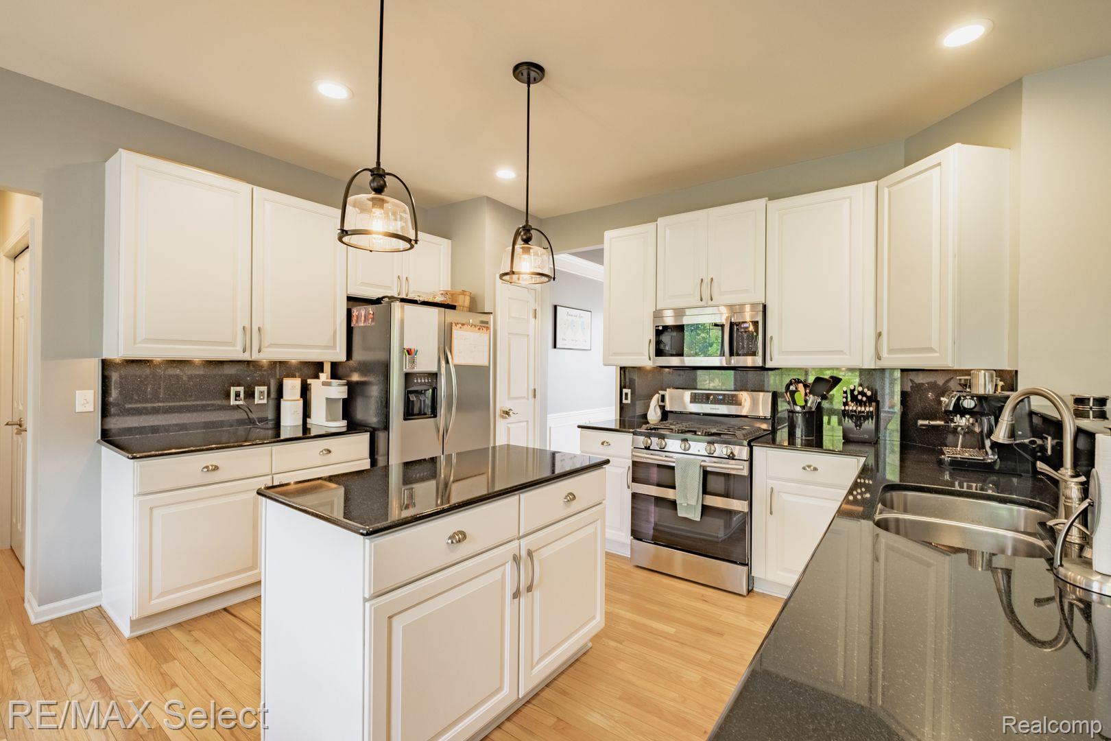 9007 Newcastle Court Grand Blanc, MI 48439 - Photo 10 of 50 Gallery Image 10