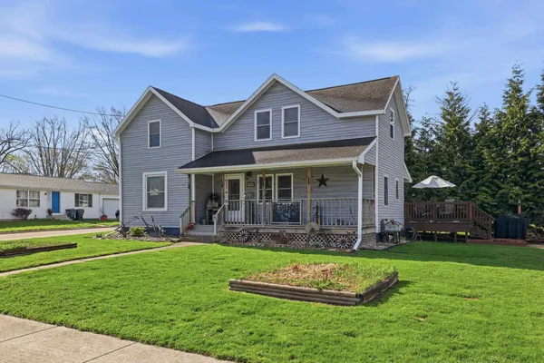 $225,000 | 334 Robbins Street, Seymour, WI 54165